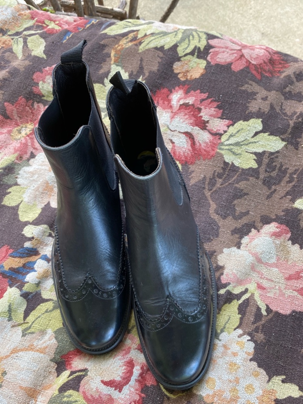 Italian BOEMOS Wingtip Ankle boots, Leather with rubber sole
